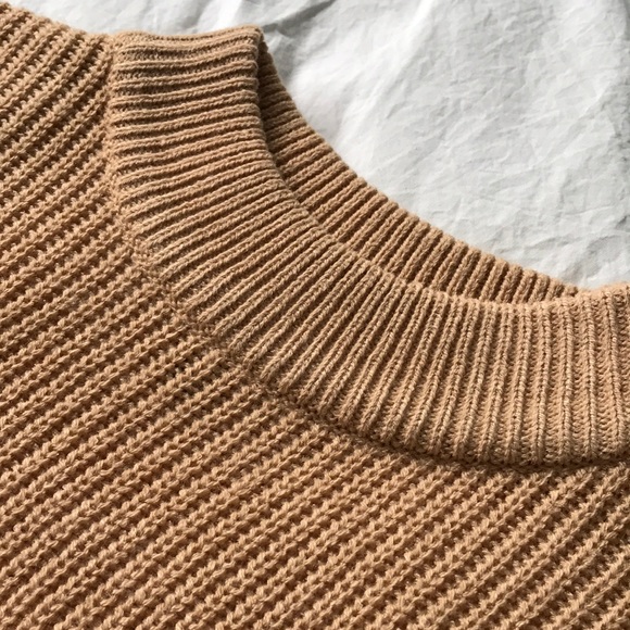 Tan cropped knitted mock neck sweater- H&M - Picture 3 of 5